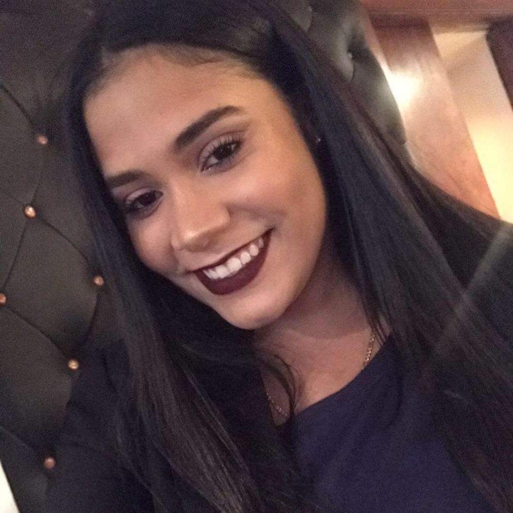 Meet your Posher, Gabriela